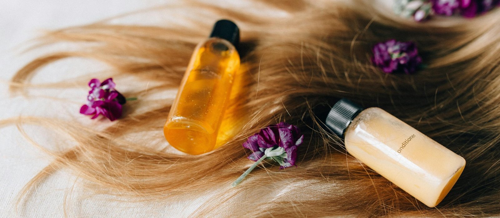 Rajeunir ses cheveux : Conseils et produits pour vitalité