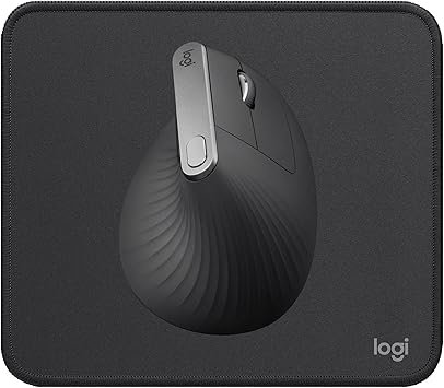 Souris sans fil Logitech MX Vertical , vue de dessus, sur fond noir.